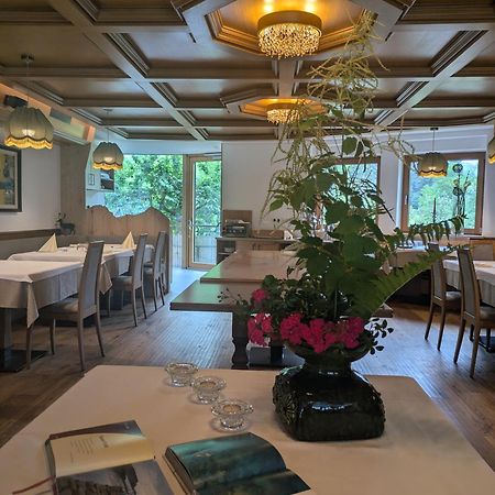 Hotel Alpenblick Sarentino Экстерьер фото