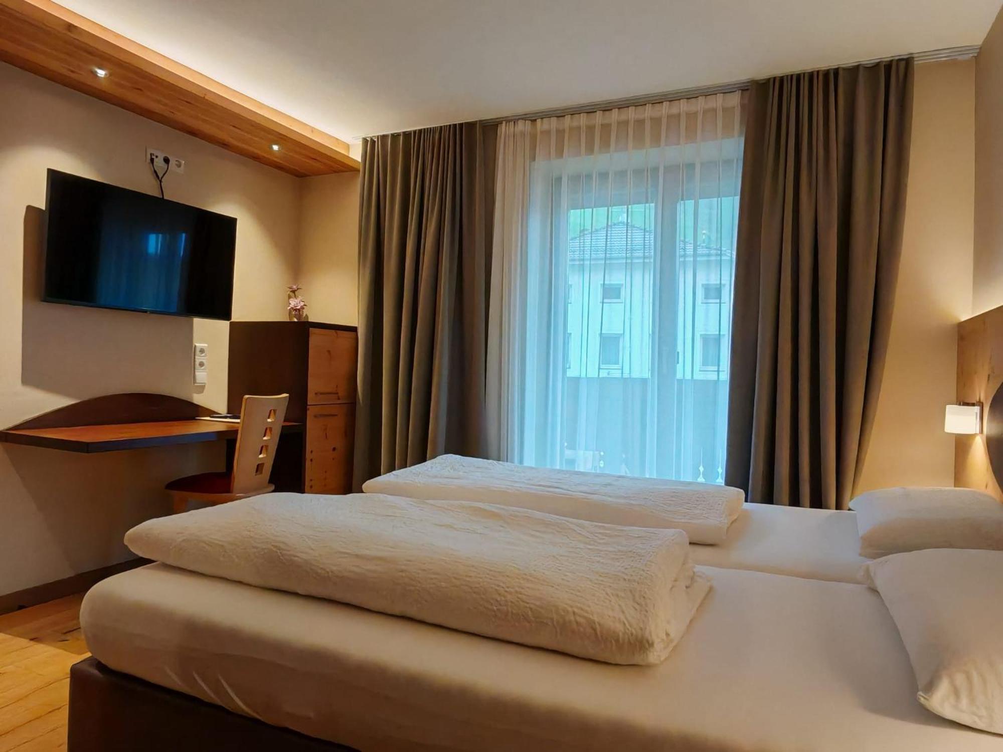 Hotel Alpenblick Sarentino Экстерьер фото