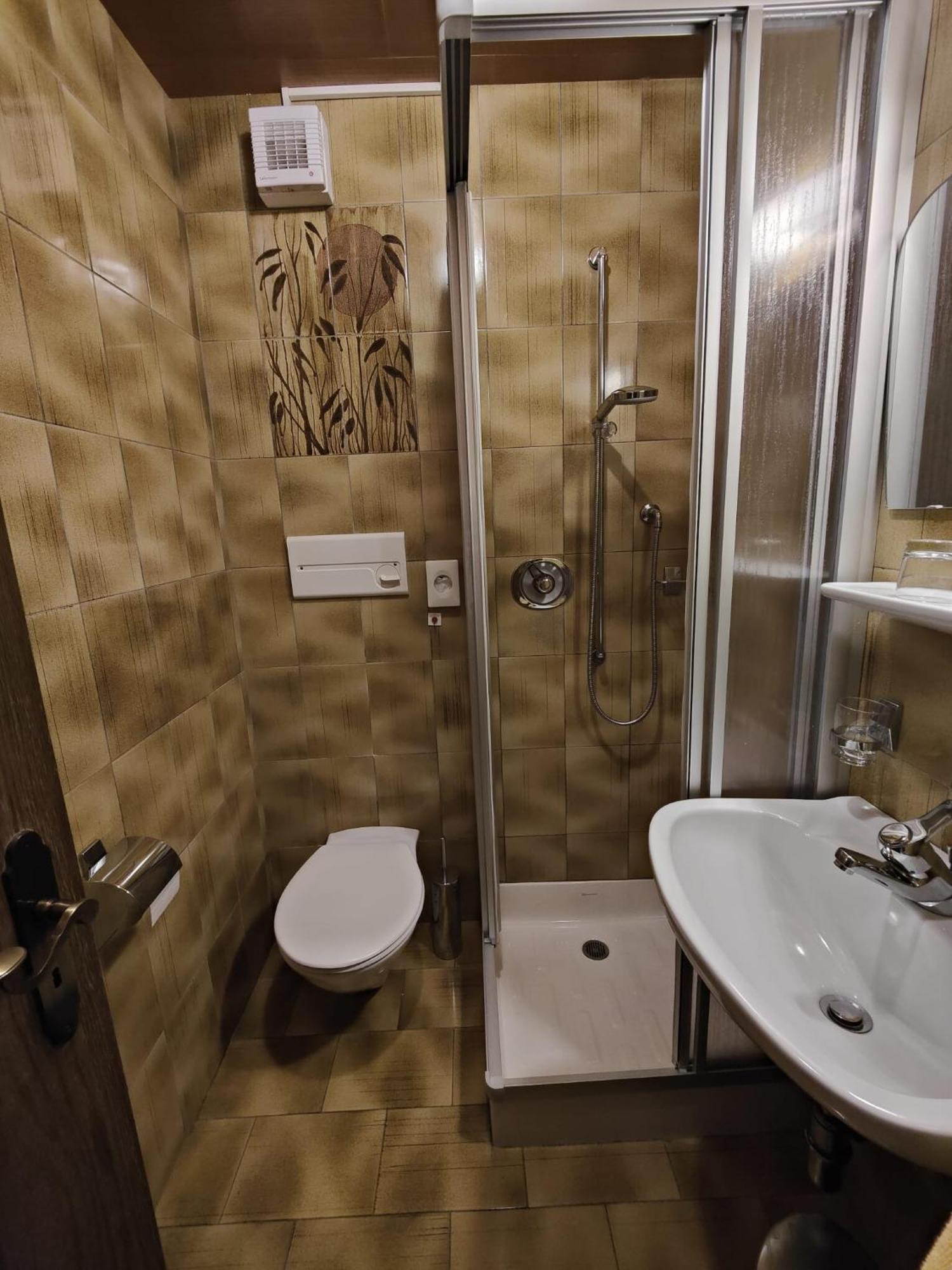 Hotel Alpenblick Sarentino Экстерьер фото